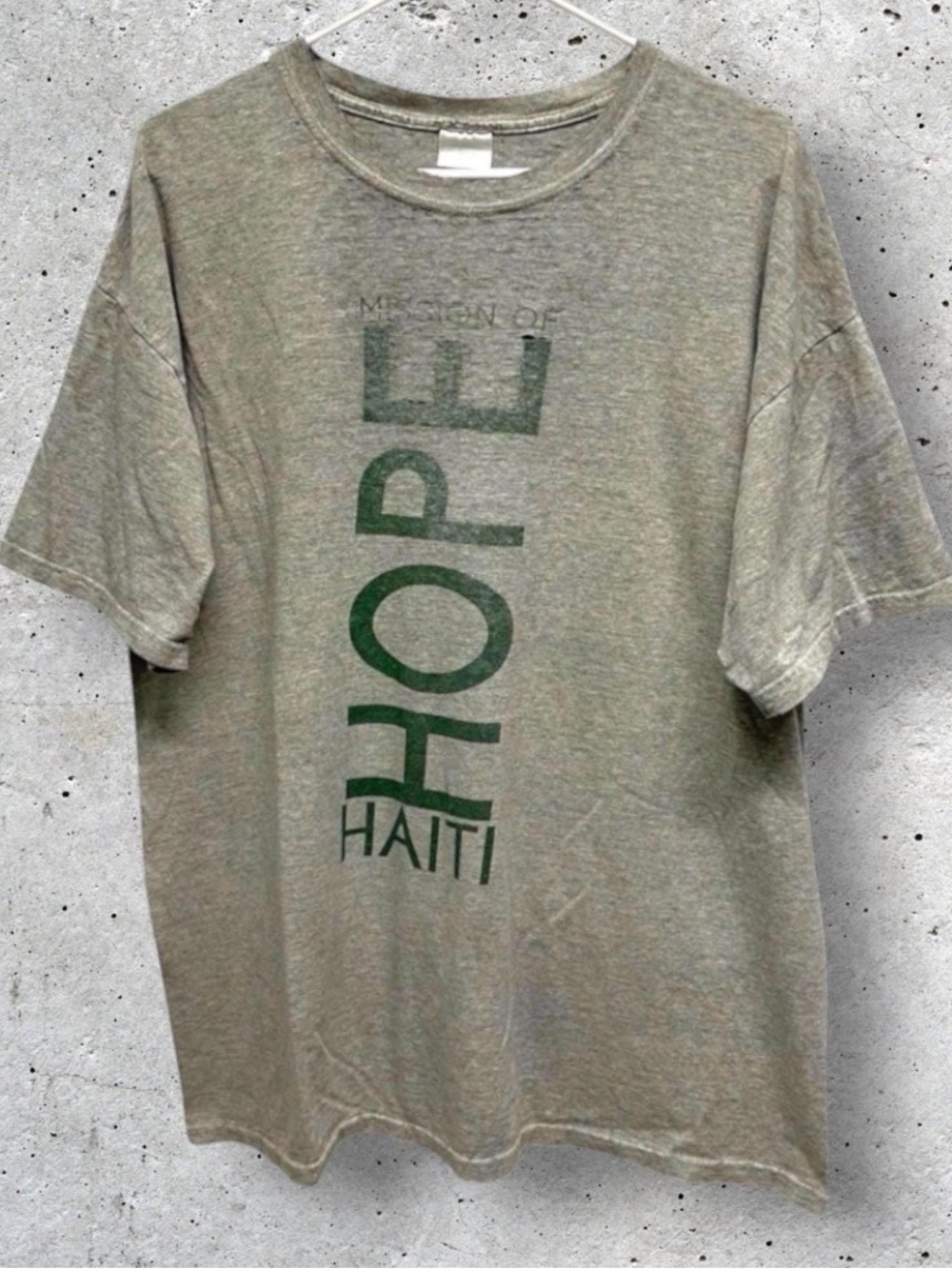 Vintage 1990s Mission Of Hope Haiti Distressed Gray T-Shirt // XL